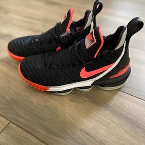 Nike LeBron XVI 16 Tech Challenge Black Lava Grey Men's Size 8